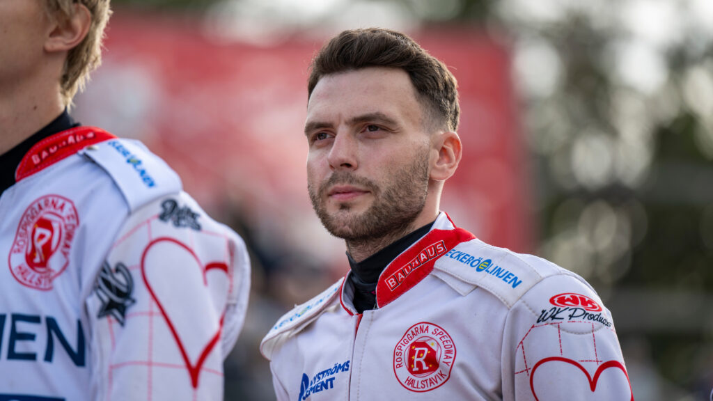 Hallstavik, SVERIGE - 5 juli 2023 :  Rospiggarna Kai Huckenbeck under matchen i Bauhausligan mellan Rospiggarna och Piraterna på Credentia Arena den 5 juli i Hallstavik ( Foto: Oscar Larsson / SarnehedPhoto )  Nyckelord Keywords: Speedway, Bauhausligan, Rospiggarna, Piraterna, ESS, Elitserien, Elitspeedway, Bauhausligan***Betalbild***